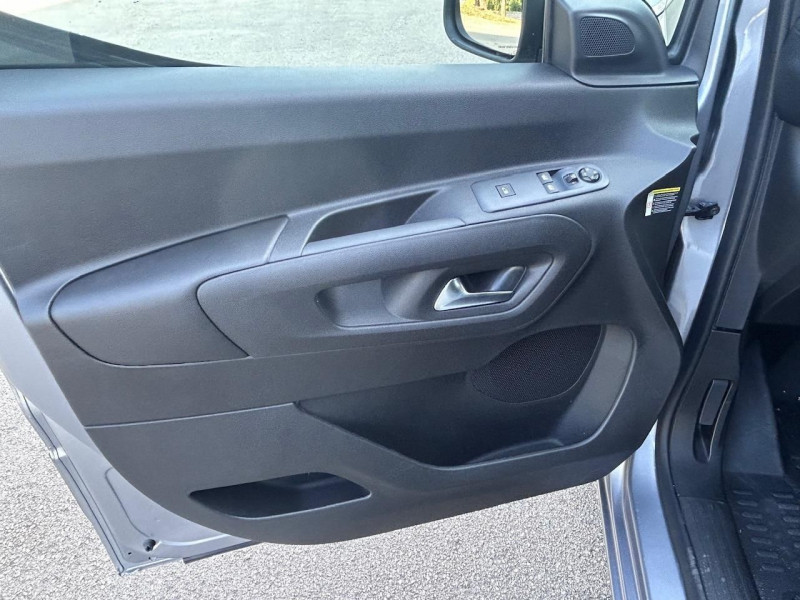 Photo 16 de l'offre de CITROEN BERLINGO VAN XL 950KG BLUEHDI 130CH S&S EAT8 à 26380€ chez CSVO