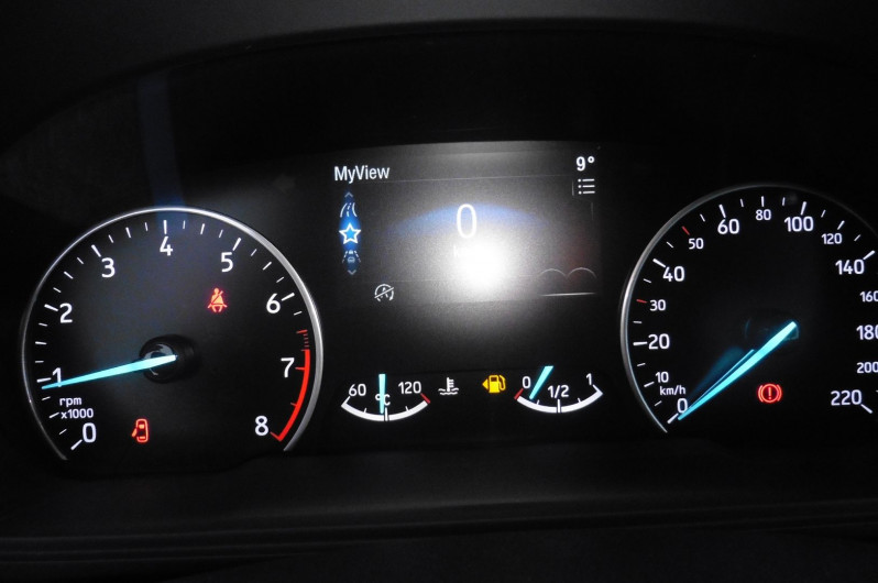 Photo 9 de l'offre de FORD ECOSPORT 1.0 ECOBOOST 125CH TITANIUM 6CV à 13980€ chez CSVO