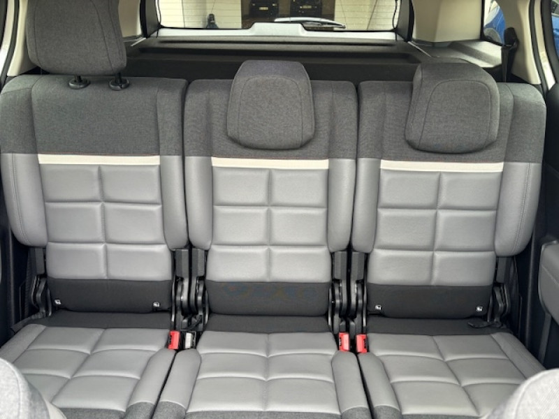 Photo 11 de l'offre de CITROEN C5 AIRCROSS HYBRID 225CH SHINE PACK E-EAT8 TOIT OUVRANT à 21990€ chez NEOVEO