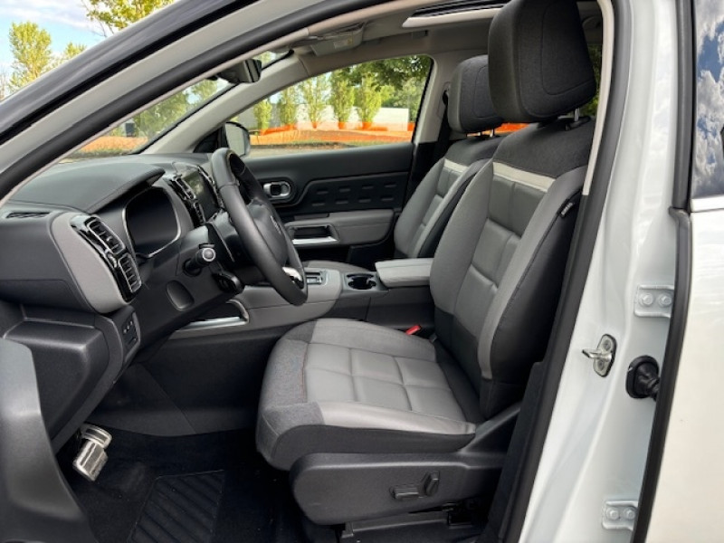 Photo 12 de l'offre de CITROEN C5 AIRCROSS HYBRID 225CH SHINE PACK E-EAT8 TOIT OUVRANT à 21990€ chez NEOVEO