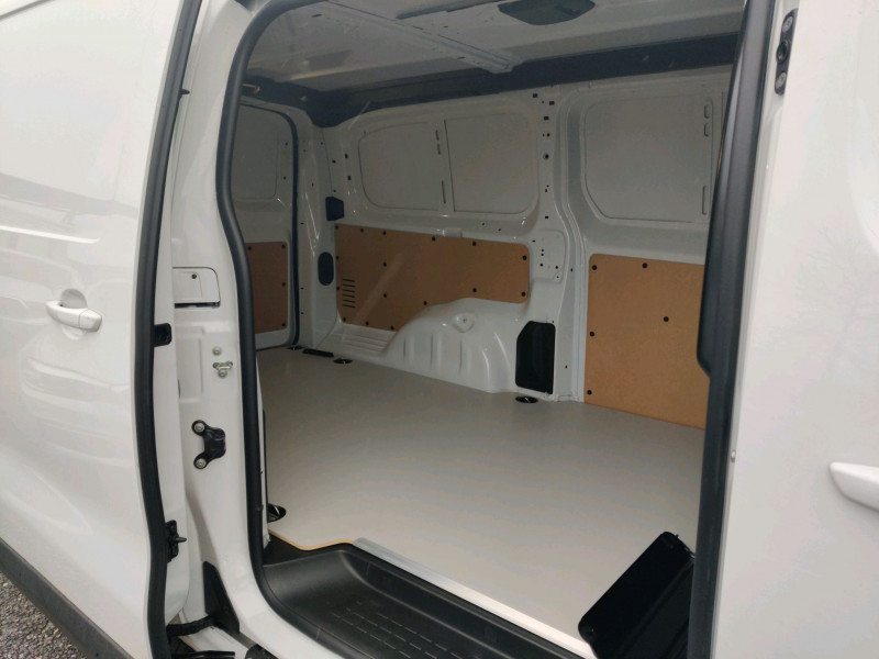 Photo 9 de l'offre de PEUGEOT EXPERT FG XL 2.0 BLUEHDI 180CH S&S EAT8 à 34990€ chez NEOVEO