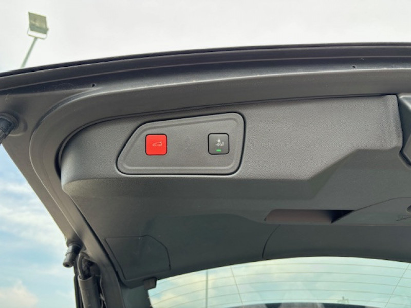 Photo 14 de l'offre de PEUGEOT 3008 PLUG-IN HYBRID4 300CH GT E-EAT8 à 24990€ chez NEOVEO