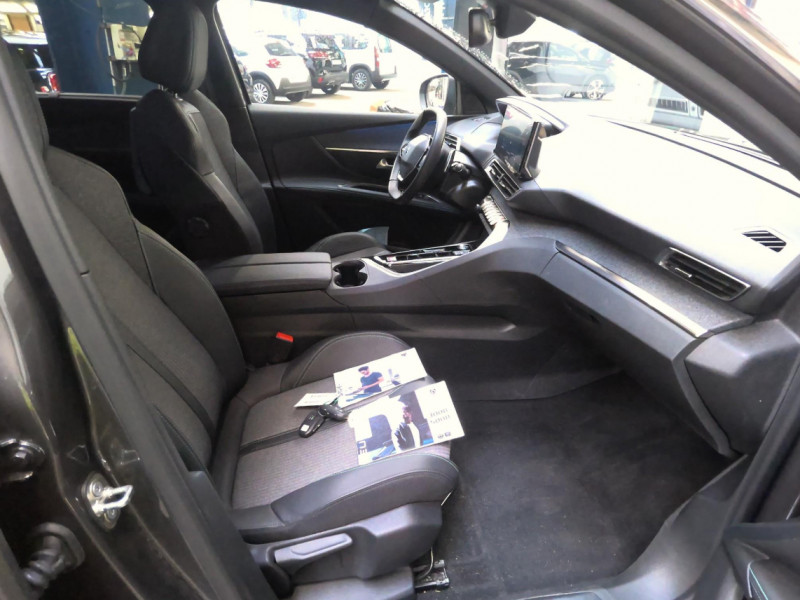 Photo 3 de l'offre de PEUGEOT 5008 HYBRID 136CH ALLURE PACK E-DCS6 à 24990€ chez NEOVEO