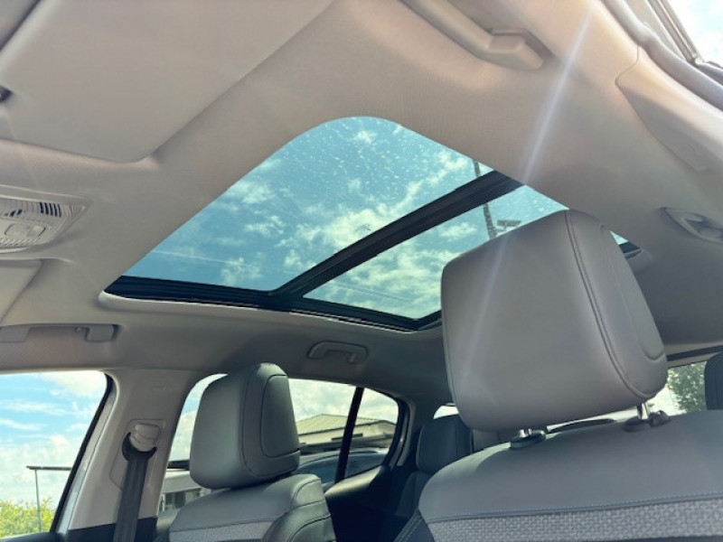 Photo 8 de l'offre de CITROEN C5 AIRCROSS HYBRID RECHARGEABLE 225CH SHINE E-EAT8 à 23990€ chez NEOVEO