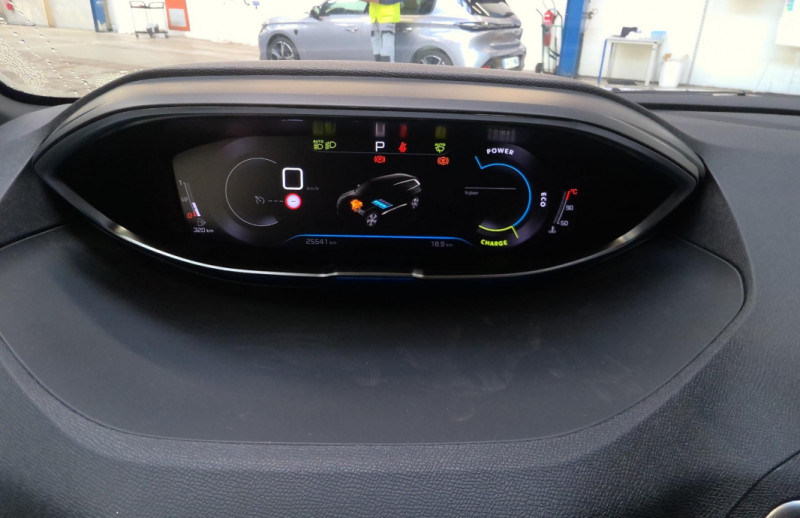 Photo 5 de l'offre de PEUGEOT 5008 HYBRID 136CH ALLURE PACK E-DCS6 à 24990€ chez NEOVEO