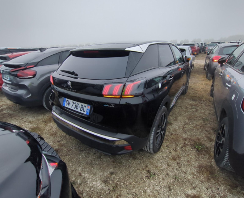 Photo 2 de l'offre de PEUGEOT 3008 PLUG-IN HYBRID 180CH ALLURE PACK E-EAT8 à 24990€ chez NEOVEO