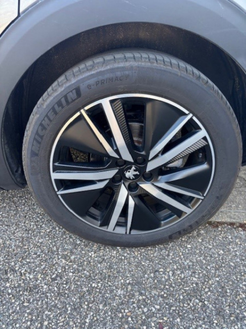 Photo 13 de l'offre de PEUGEOT 3008 PLUG-IN HYBRID 180CH ALLURE PACK E-EAT8 à 24990€ chez NEOVEO