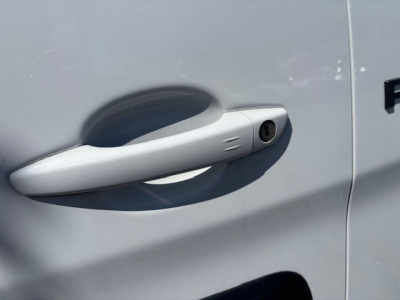 Photo 9 de l'offre de PEUGEOT EXPERT FG XL 2.0 BLUEHDI 145CH PACK PREMIUM CONNECT à 25990€ chez NEOVEO