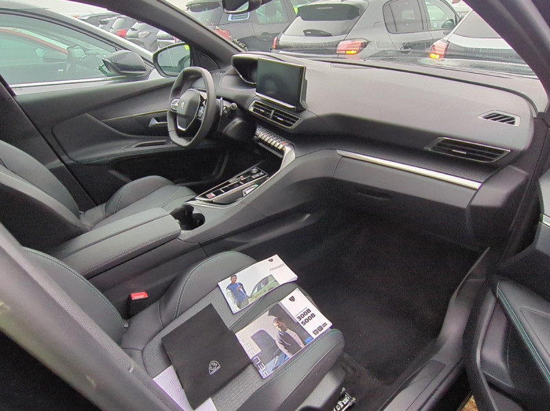 Photo 3 de l'offre de PEUGEOT 3008 PLUG-IN HYBRID 180CH ALLURE PACK E-EAT8 à 24990€ chez NEOVEO