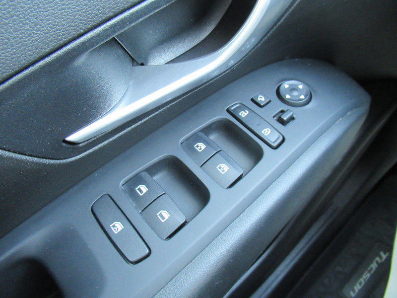 Photo 16 de l'offre de HYUNDAI TUCSON 1.6 CRDI 136CH HYBRID 48V BUSINESS DCT7 à 20490€ chez J'NOV AUTO