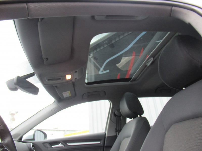 Photo 8 de l'offre de AUDI A3 SPORTBACK 1.0 TFSI 115CH BUSINESS LINE S TRONIC 7 à 19990€ chez J'NOV AUTO