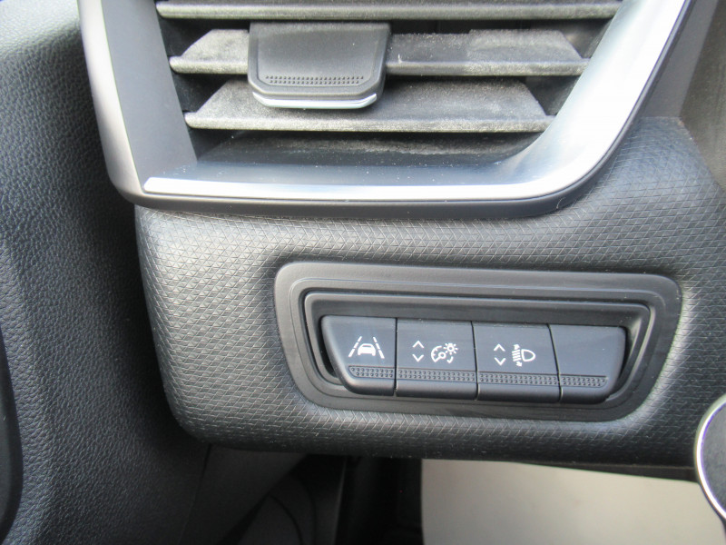 Photo 14 de l'offre de RENAULT CLIO V 1.5 BLUE DCI 85CH BUSINESS à 11790€ chez J'NOV AUTO