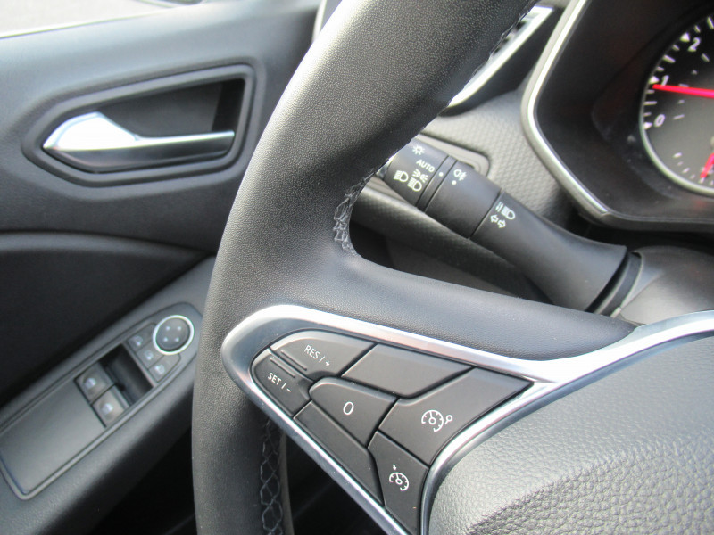 Photo 12 de l'offre de RENAULT CLIO V 1.5 BLUE DCI 85CH BUSINESS à 11790€ chez J'NOV AUTO