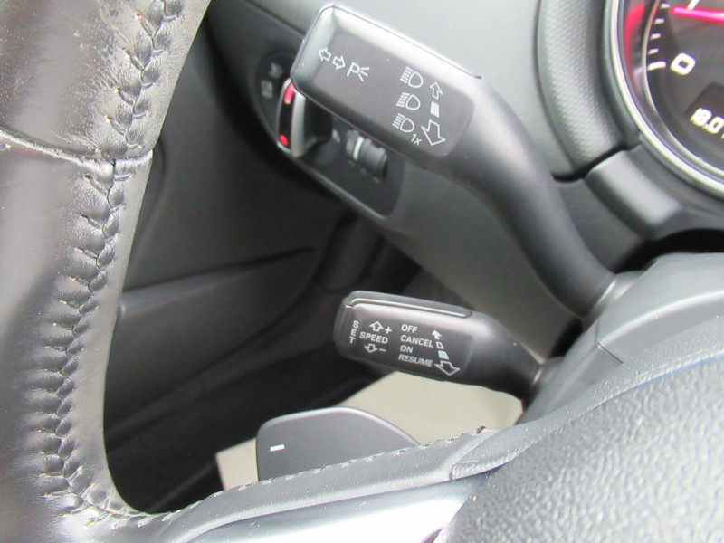 Photo 10 de l'offre de AUDI TT 2.0 TFSI 211CH S TRONIC 6 à 15490€ chez J'NOV AUTO