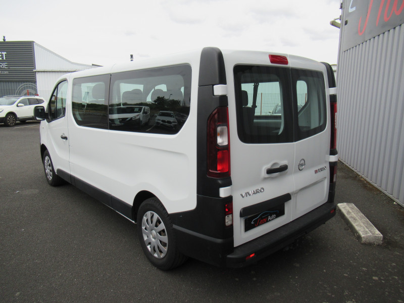 Photo 3 de l'offre de OPEL VIVARO COMBI 1.6 CDTI BITURBO 125 K2900 L2H1 PACK CLIM + ECOFLEX START/STOP E6 à 26990€ chez J'NOV AUTO