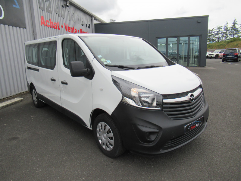 Photo 2 de l'offre de OPEL VIVARO COMBI 1.6 CDTI BITURBO 125 K2900 L2H1 PACK CLIM + ECOFLEX START/STOP E6 à 26990€ chez J'NOV AUTO