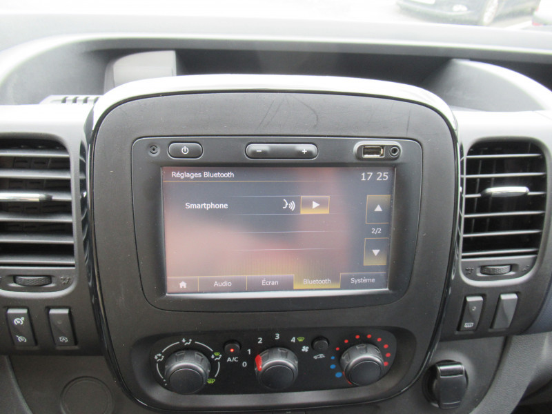 Photo 13 de l'offre de OPEL VIVARO COMBI 1.6 CDTI BITURBO 125 K2900 L2H1 PACK CLIM + ECOFLEX START/STOP E6 à 26990€ chez J'NOV AUTO