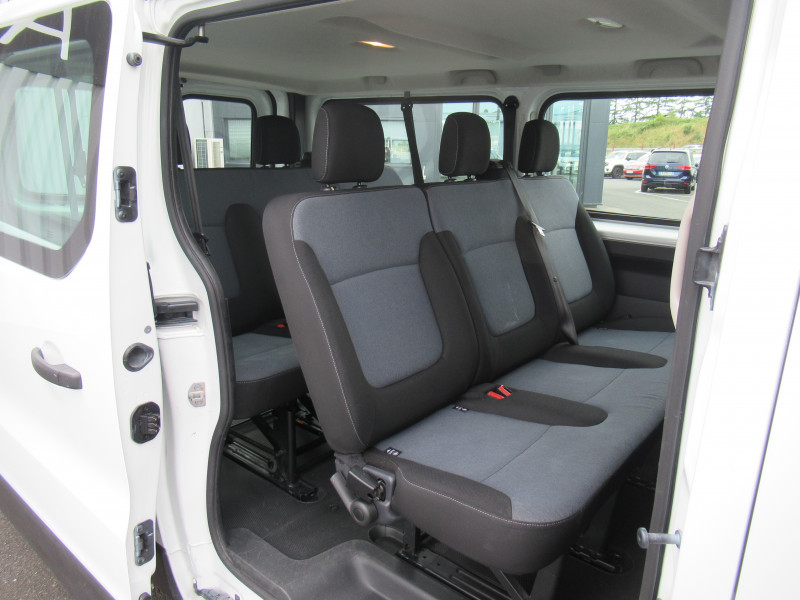 Photo 6 de l'offre de OPEL VIVARO COMBI 1.6 CDTI BITURBO 125 K2900 L2H1 PACK CLIM + ECOFLEX START/STOP E6 à 26990€ chez J'NOV AUTO