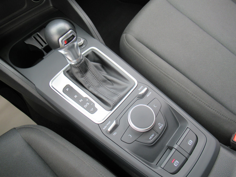Photo 11 de l'offre de AUDI Q2 30 TDI 116CH BUSINESS LINE S TRONIC 7 EURO6D-T à 20750€ chez J'NOV AUTO