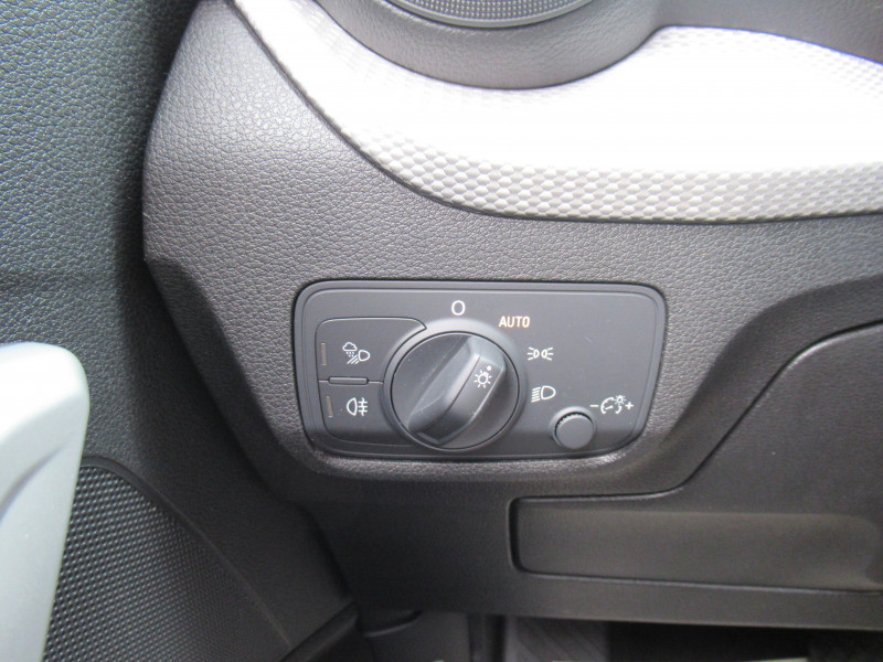 Photo 15 de l'offre de AUDI Q2 30 TDI 116CH BUSINESS LINE S TRONIC 7 EURO6D-T à 20750€ chez J'NOV AUTO