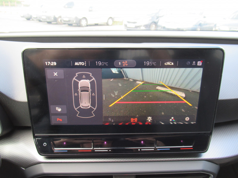 Photo 8 de l'offre de SEAT LEON ST 2.0 TDI 150CH STYLE BUSINESS DSG7 à 20490€ chez J'NOV AUTO