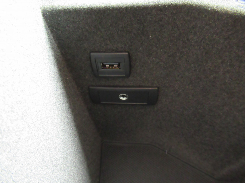 Photo 13 de l'offre de MERCEDES-BENZ CLASSE ML 250 BLUETEC SPORT 7G-TRONIC + à 19490€ chez J'NOV AUTO