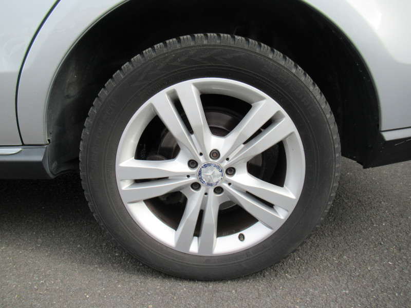 Photo 19 de l'offre de MERCEDES-BENZ CLASSE ML 250 BLUETEC SPORT 7G-TRONIC + à 19490€ chez J'NOV AUTO