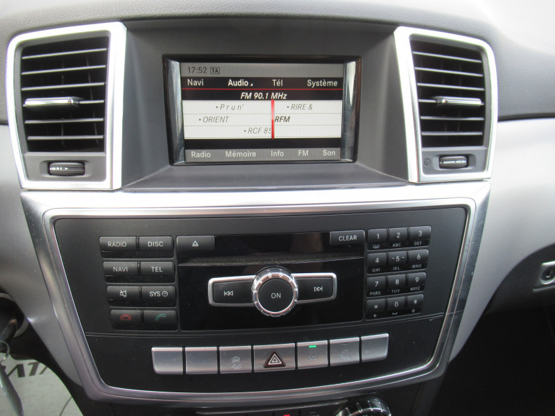 Photo 11 de l'offre de MERCEDES-BENZ CLASSE ML 250 BLUETEC SPORT 7G-TRONIC + à 19490€ chez J'NOV AUTO