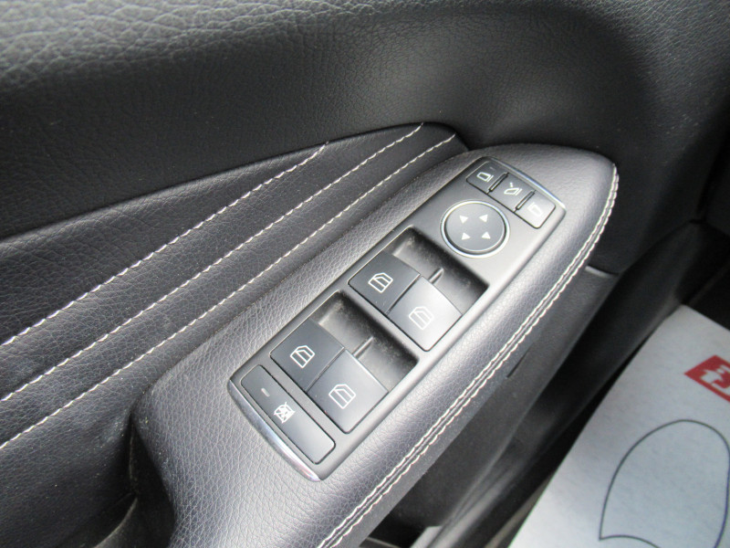 Photo 14 de l'offre de MERCEDES-BENZ CLASSE ML 250 BLUETEC SPORT 7G-TRONIC + à 19490€ chez J'NOV AUTO