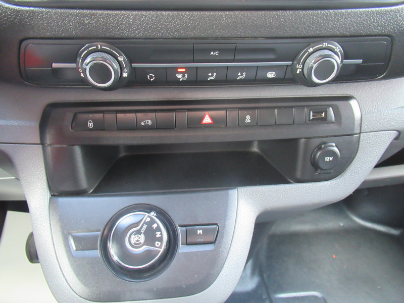 Photo 13 de l'offre de CITROEN JUMPY FG M 2.0 BLUEHDI 180CH BUSINESS S&S EAT6 à 20990€ chez J'NOV AUTO