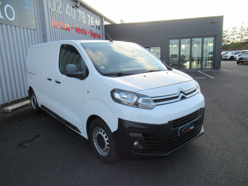 Photo 2 de l'offre de CITROEN JUMPY FG M 2.0 BLUEHDI 180CH BUSINESS S&S EAT6 à 20990€ chez J'NOV AUTO