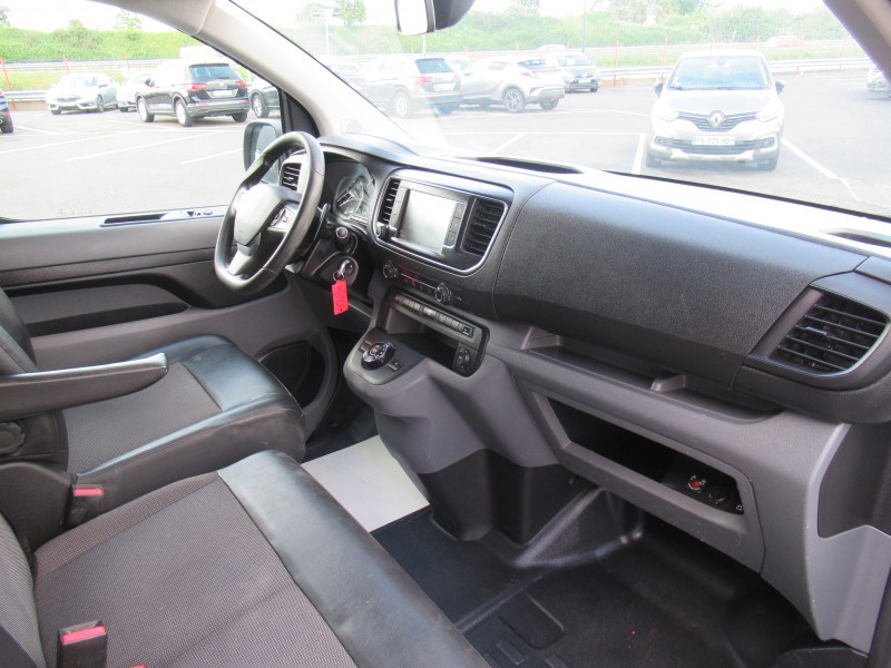 Photo 6 de l'offre de CITROEN JUMPY FG M 2.0 BLUEHDI 180CH BUSINESS S&S EAT6 à 20990€ chez J'NOV AUTO