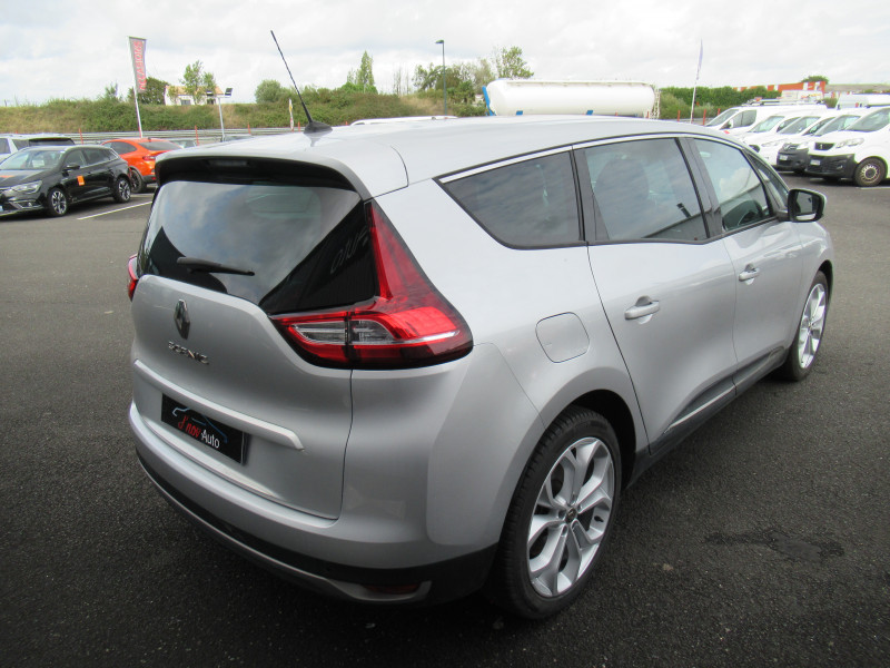 Photo 4 de l'offre de RENAULT GRAND SCENIC IV 1.7 BLUE DCI 120CH BUSINESS EDC 7 PLACES à 17490€ chez J'NOV AUTO