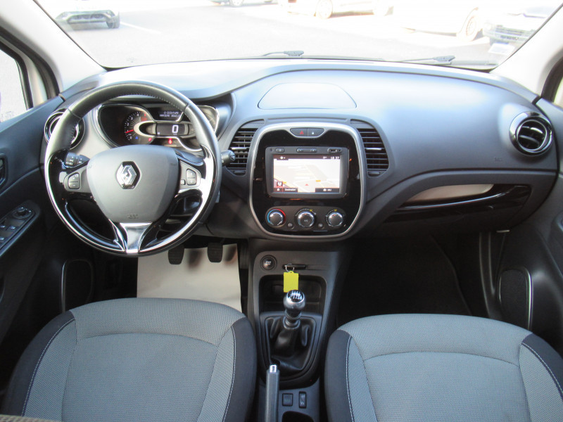Photo 6 de l'offre de RENAULT CAPTUR 1.5 DCI 110CH STOP&START ENERGY BUSINESS ECOÂ² EURO6 2016 à 10990€ chez J'NOV AUTO