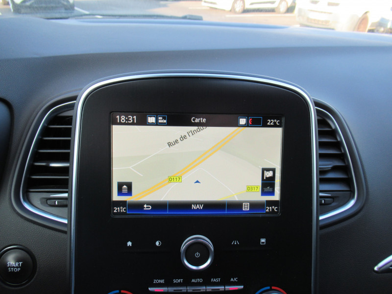 Photo 9 de l'offre de RENAULT GRAND SCENIC IV 1.7 BLUE DCI 120CH BUSINESS 7 PLACES à 16290€ chez J'NOV AUTO