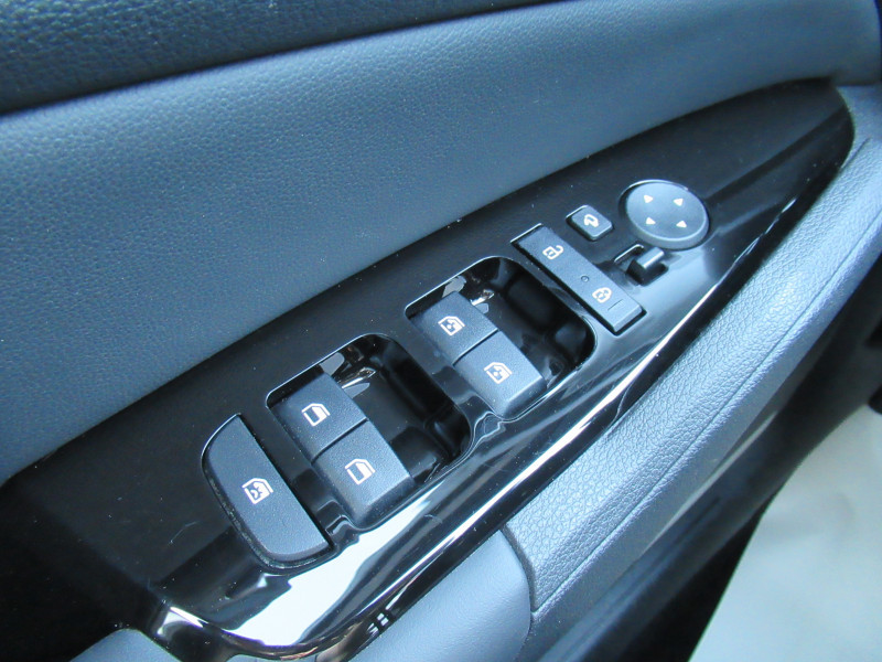 Photo 20 de l'offre de KIA SPORTAGE 1.6 CRDI 136CH MHEV  DESIGN DCT7 4X2 à 24990€ chez J'NOV AUTO