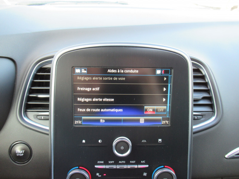 Photo 10 de l'offre de RENAULT GRAND SCENIC IV 1.7 BLUE DCI 120CH BUSINESS 7 PLACES à 16290€ chez J'NOV AUTO