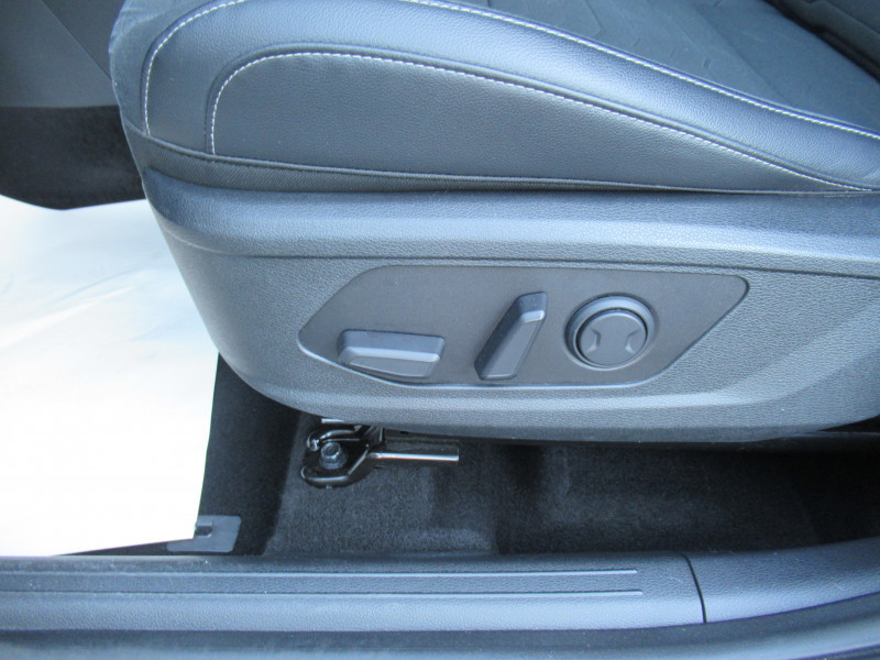 Photo 19 de l'offre de KIA SPORTAGE 1.6 CRDI 136CH MHEV  DESIGN DCT7 4X2 à 24990€ chez J'NOV AUTO