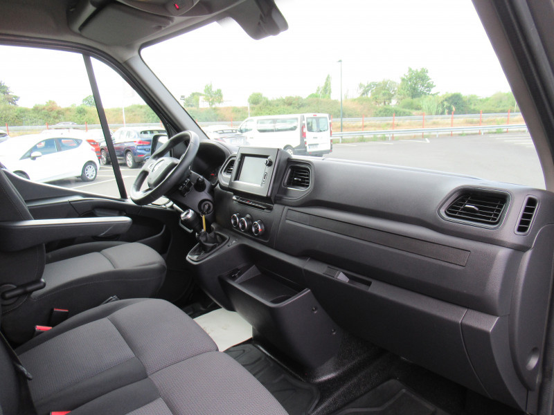 Photo 8 de l'offre de RENAULT MASTER III FG F3500 L3H2 2.3 BLUE DCI 135CH GRAND CONFORT EURO6 à 23490€ chez J'NOV AUTO