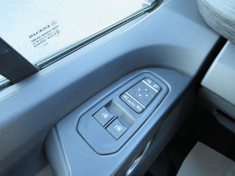 Photo 14 de l'offre de RENAULT TRAFIC III FG L2H1 3T 2.0 BLUE DCI 130CH GRAND CONFORT à 23990€ chez J'NOV AUTO