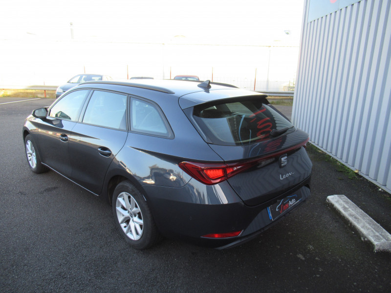 Photo 3 de l'offre de SEAT LEON ST 2.0 TDI 150CH STYLE BUSINESS DSG7 à 20490€ chez J'NOV AUTO