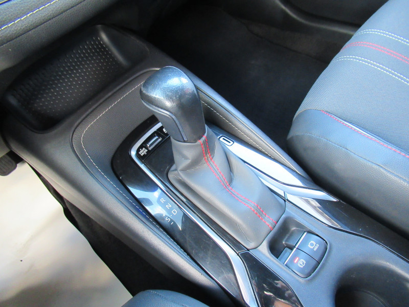 Photo 13 de l'offre de TOYOTA COROLLA TOURING SPT 184H GR SPORT MY21 à 23790€ chez J'NOV AUTO