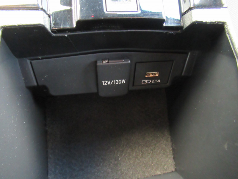 Photo 17 de l'offre de TOYOTA COROLLA TOURING SPT 184H GR SPORT MY21 à 23790€ chez J'NOV AUTO