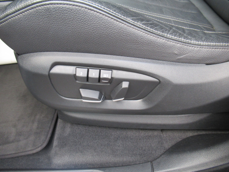 Photo 20 de l'offre de BMW X5 (F15) SDRIVE25DA 231CH M SPORT à 29490€ chez J'NOV AUTO