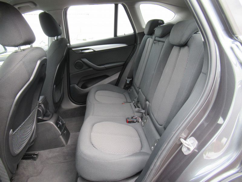 Photo 5 de l'offre de BMW X1 (F48) SDRIVE18IA 136CH BUSINESS DESIGN DKG7 à 26490€ chez J'NOV AUTO