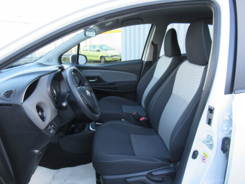 Photo 7 de l'offre de TOYOTA YARIS 100H FRANCE 5P à 13990€ chez J'NOV AUTO