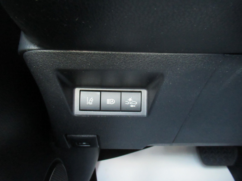 Photo 13 de l'offre de TOYOTA YARIS 100H FRANCE 5P à 13990€ chez J'NOV AUTO