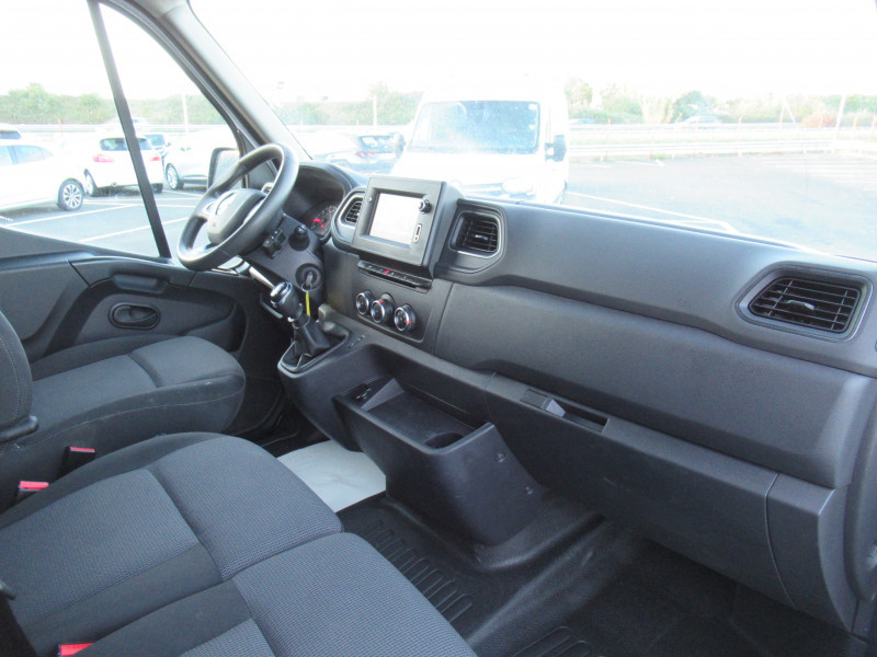 Photo 8 de l'offre de RENAULT MASTER III FG F3500 L2H2 2.3 DCI 135CH GRAND CONFORT E6 à 18990€ chez J'NOV AUTO