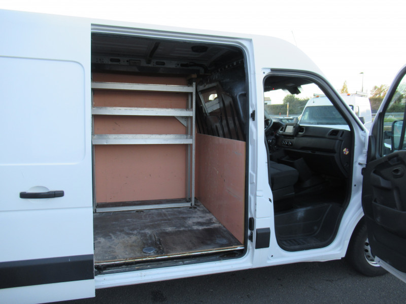 Photo 6 de l'offre de RENAULT MASTER III FG F3500 L2H2 2.3 DCI 135CH GRAND CONFORT E6 à 18990€ chez J'NOV AUTO