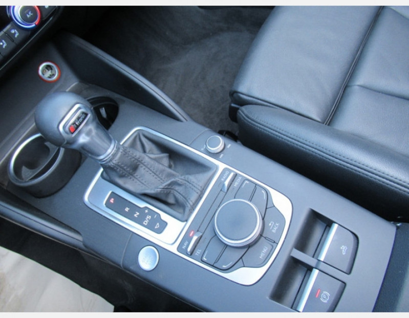 Photo 12 de l'offre de AUDI A3 CABRIOLET 2.0 TDI 150CH AMBITION LUXE S TRONIC 6 à 17990€ chez J'NOV AUTO